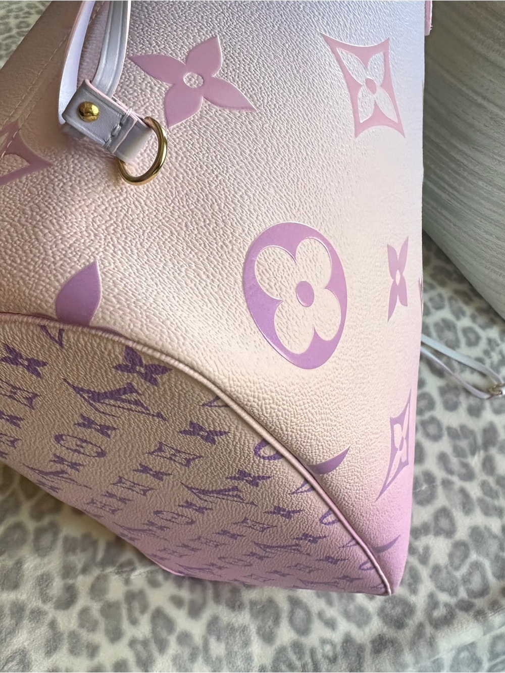 Louis Vuitton Sunrise Pastel Neverfull Tote - Picture 3 of 12